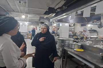 بازدید کارشناسان بهداشت حرفه‌ای از یکی از هتل‌های رشت